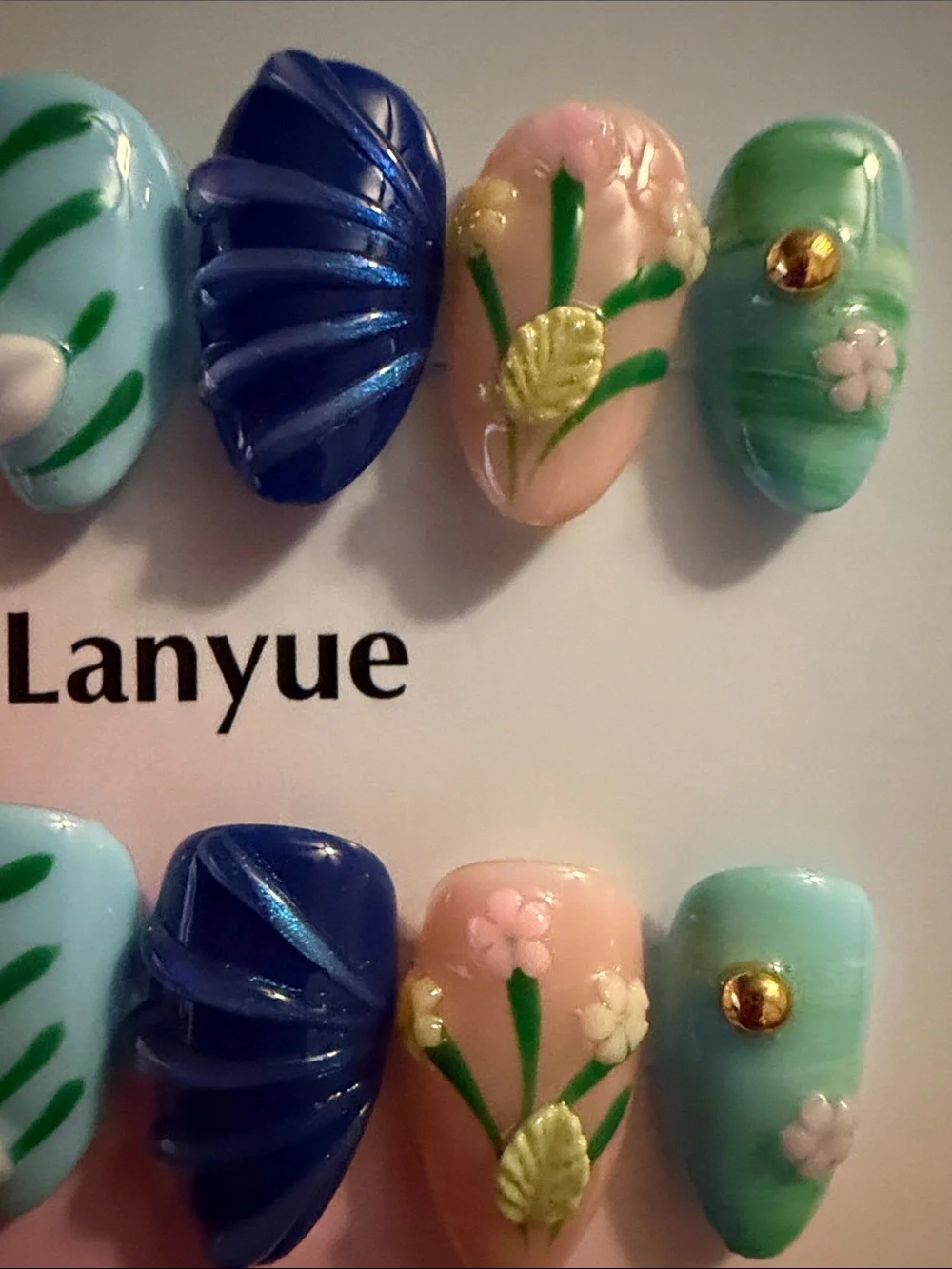 Lanyue Floral 3D handmade acrylic Press-On Nails in Pink, Blue & Green
